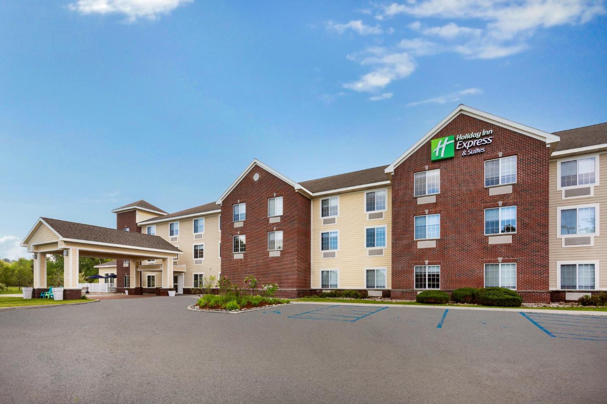Holiday Inn Express Hotel & Suites Acme-Traverse City By Ihg Eksteriør bilde